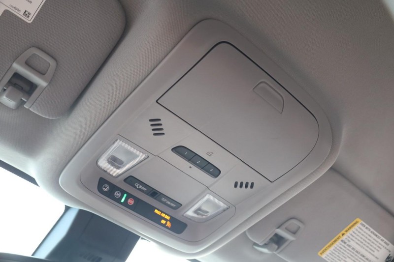 GMC Terrain Vehicle Image 17