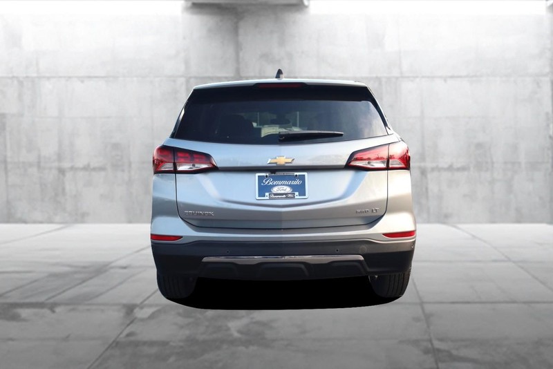 Chevrolet Equinox Vehicle Image 06