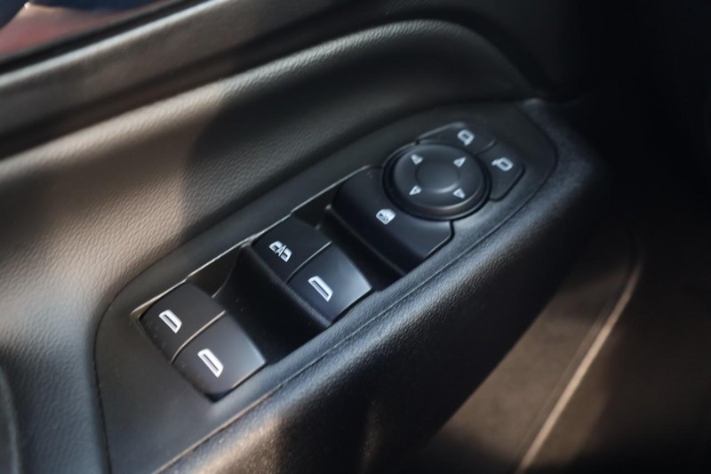 Chevrolet Equinox Vehicle Image 17