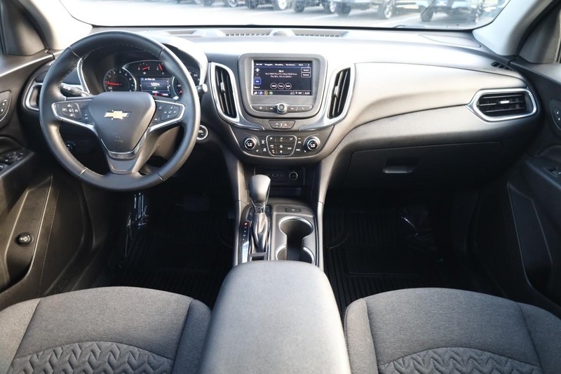 Chevrolet Equinox Vehicle Image 22
