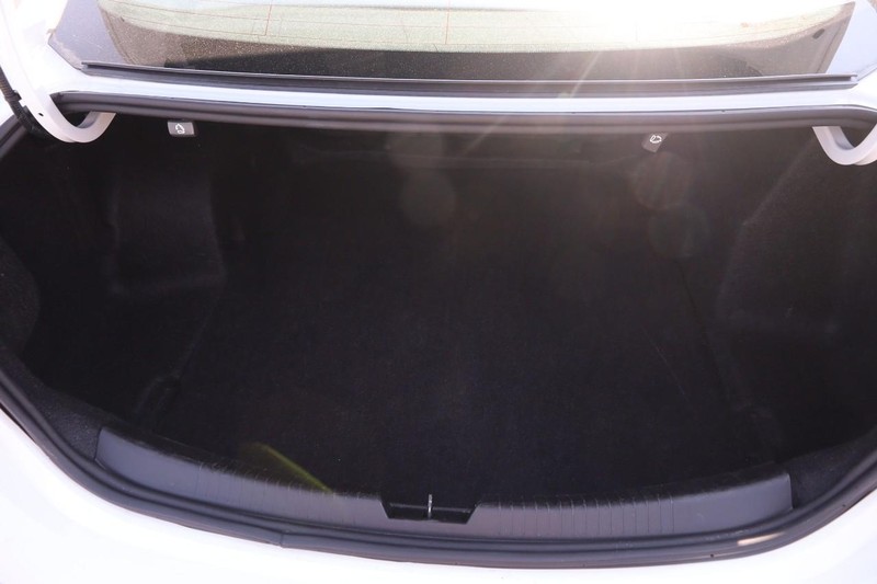 Chevrolet Malibu Vehicle Image 07