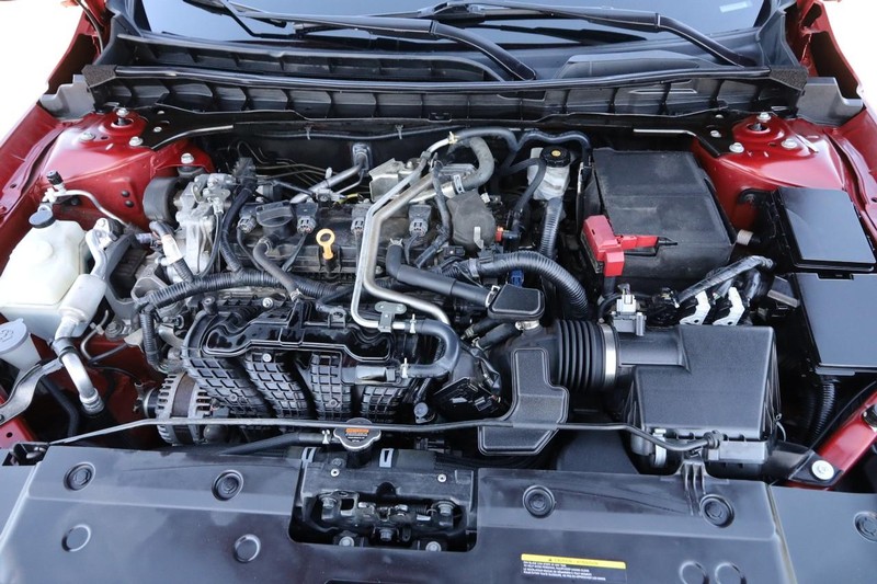 Nissan Altima Vehicle Image 27