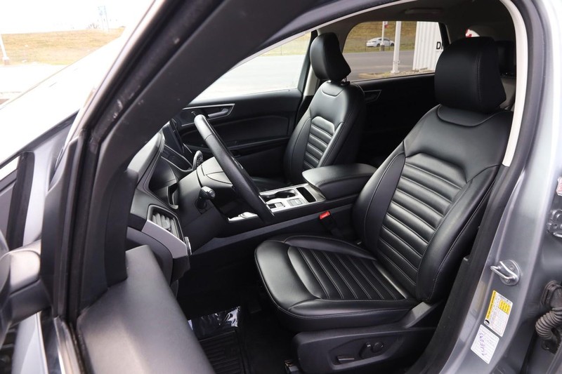 Ford Edge Vehicle Image 08