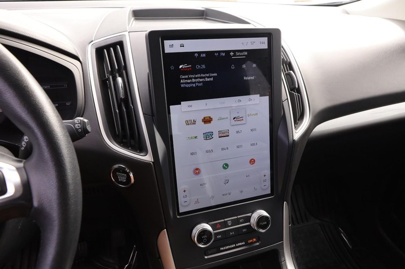 Ford Edge Vehicle Image 15