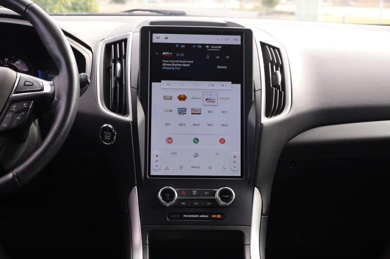 Ford Edge Vehicle Image 22