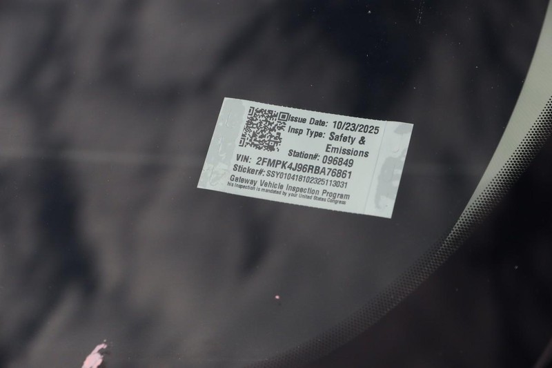 Ford Edge Vehicle Image 27