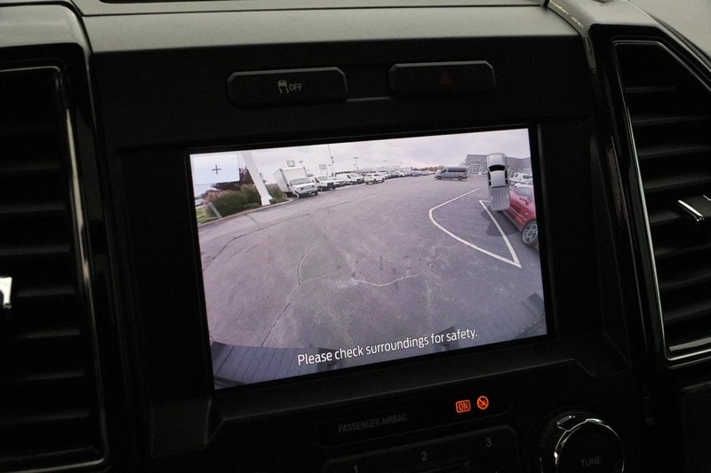 Ford Super Duty F-250 SRW Vehicle Image 17