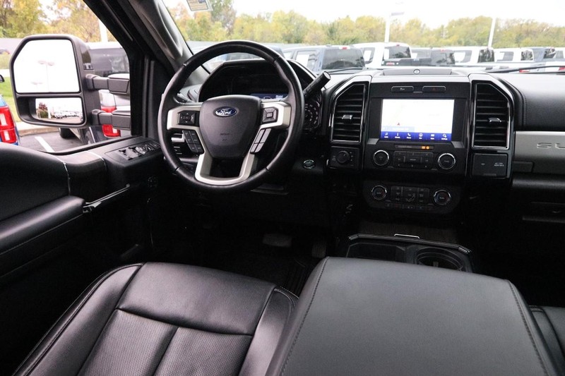 Ford Super Duty F-250 SRW Vehicle Image 21