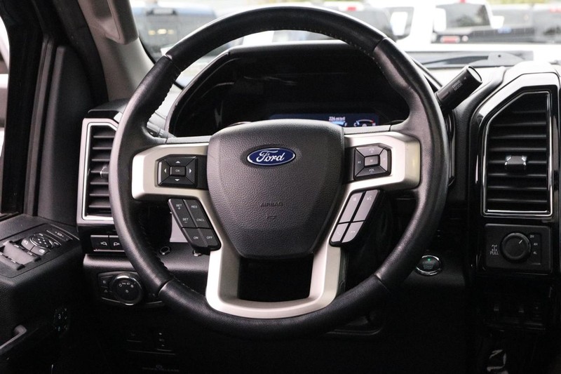 Ford Super Duty F-250 SRW Vehicle Image 22