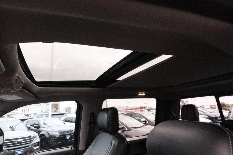 Ford Super Duty F-250 SRW Vehicle Image 10