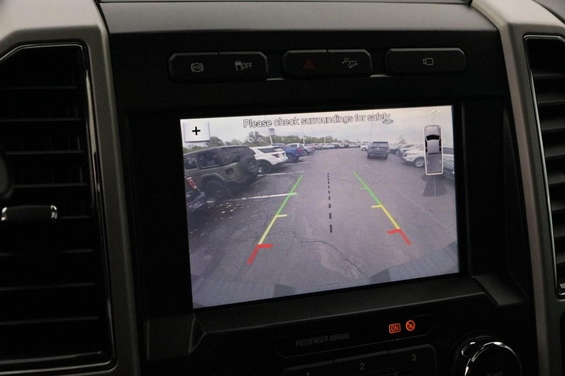 Ford Super Duty F-250 SRW Vehicle Image 17