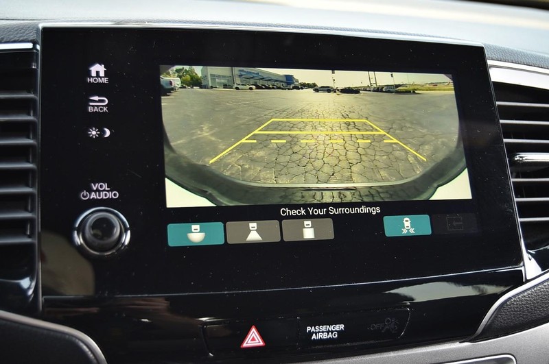 Honda Passport Vehicle Image 14