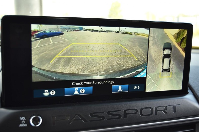 Honda Passport Vehicle Image 14