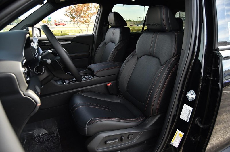 Honda Passport Vehicle Image 24