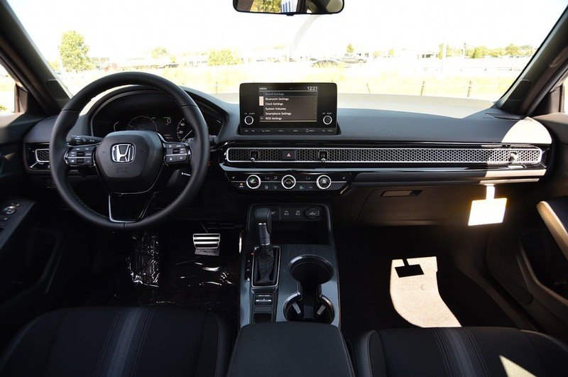 Honda Civic Sedan Hybrid Vehicle Image 07