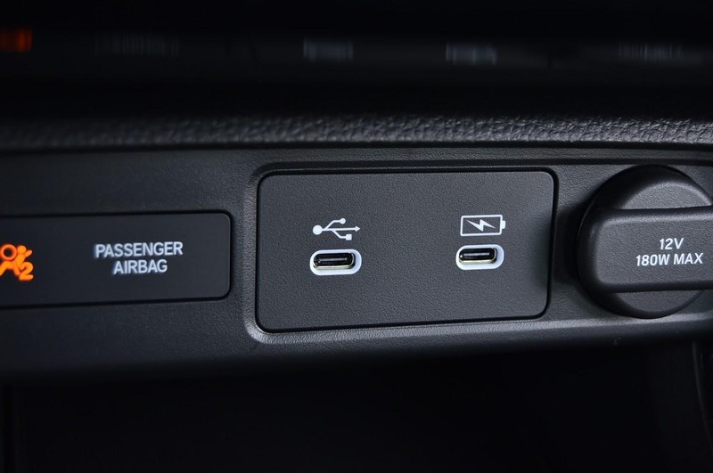 Honda Civic Sedan Hybrid Vehicle Image 18