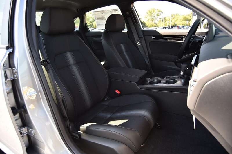 Honda Civic Sedan Hybrid Vehicle Image 23