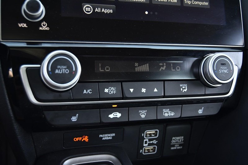 Honda Insight Vehicle Image 14