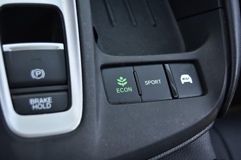 Honda Insight Vehicle Image 16