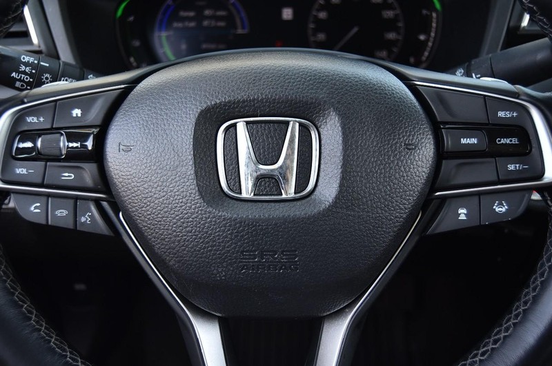 Honda Insight Vehicle Image 18