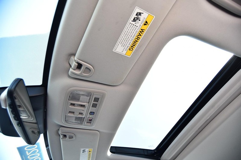 Honda Insight Vehicle Image 22