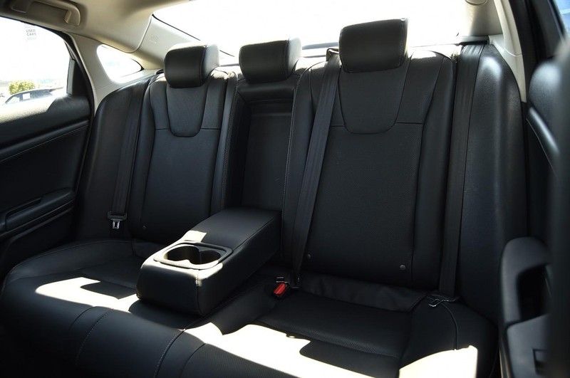 Honda Insight Vehicle Image 23