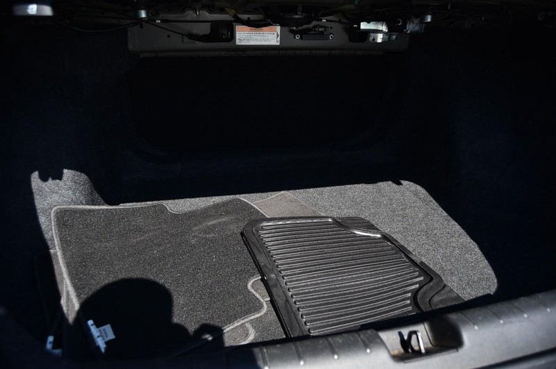 Honda Insight Vehicle Image 24