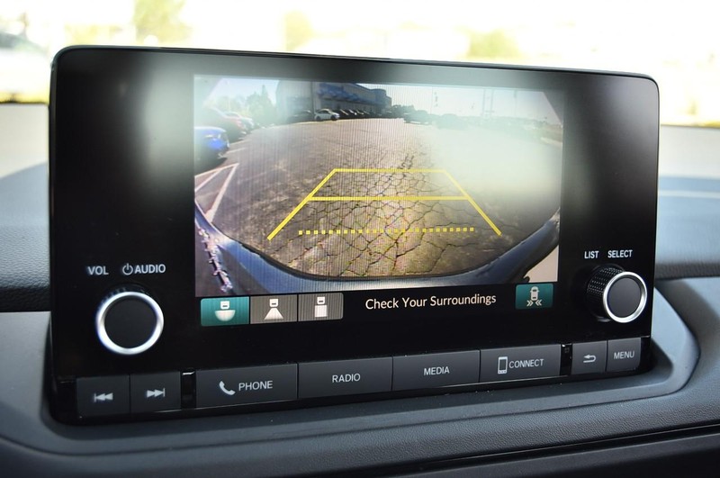 Honda Accord Sedan Vehicle Image 11