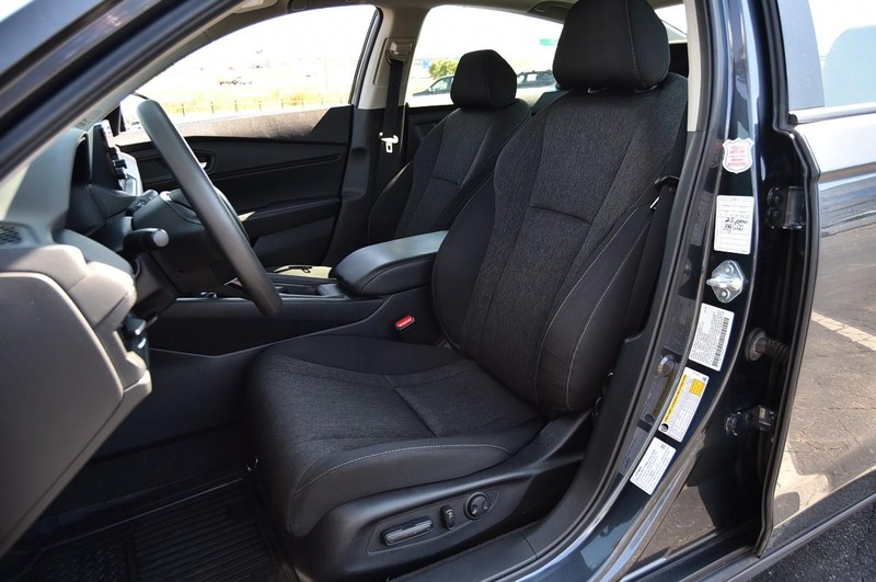 Honda Accord Sedan Vehicle Image 18