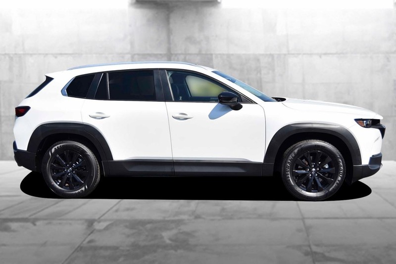 Mazda CX-50 Vehicle Image 05