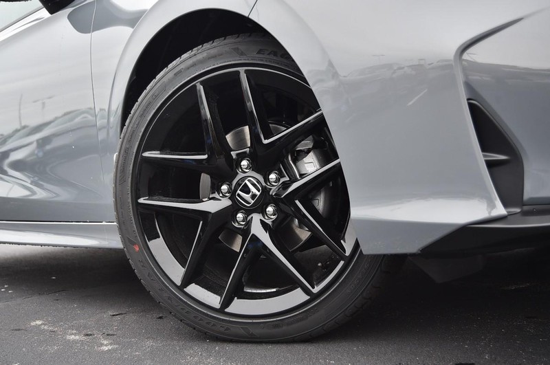 Honda Civic Sedan Vehicle Image 03