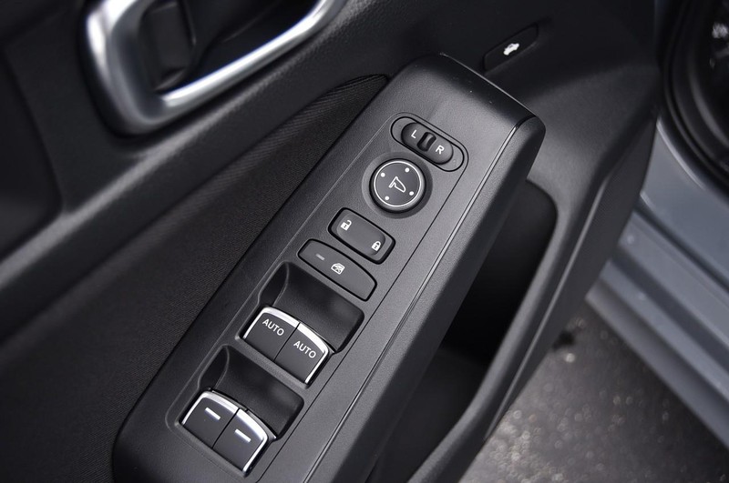 Honda Civic Sedan Vehicle Image 08