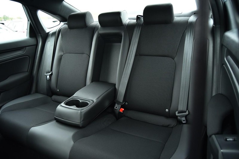 Honda Civic Sedan Vehicle Image 23