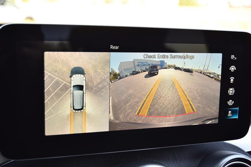 Mercedes-Benz GLC Vehicle Image 14