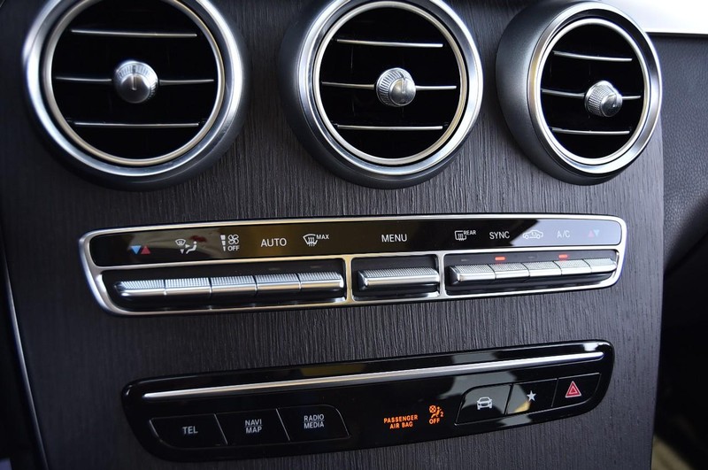 Mercedes-Benz GLC Vehicle Image 20