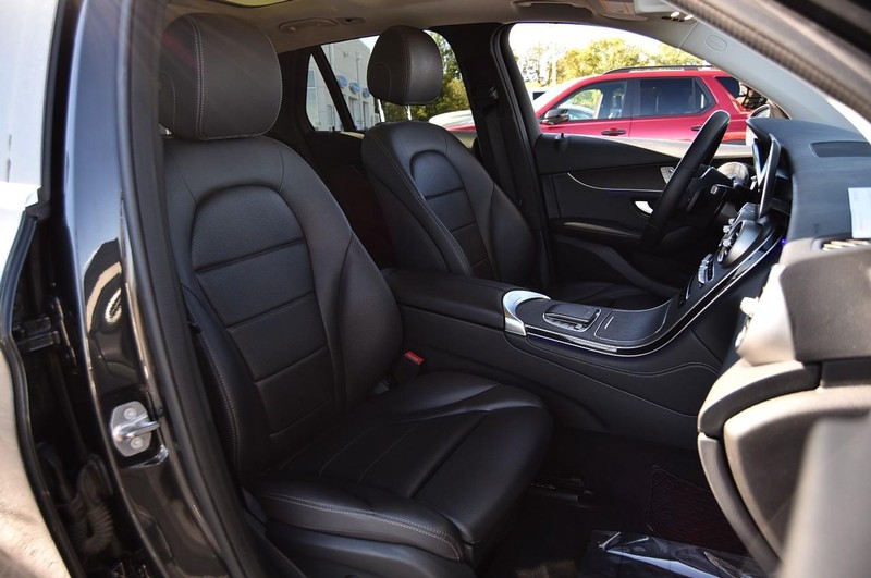 Mercedes-Benz GLC Vehicle Image 26