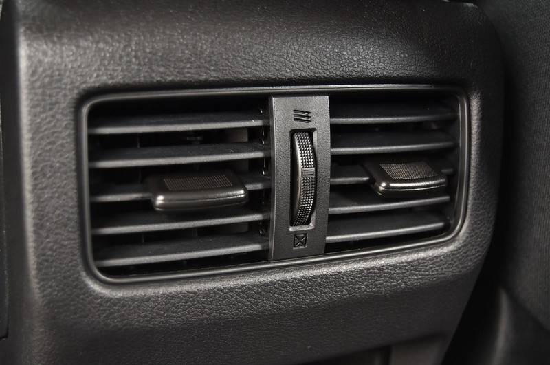 Nissan Rogue Vehicle Image 22