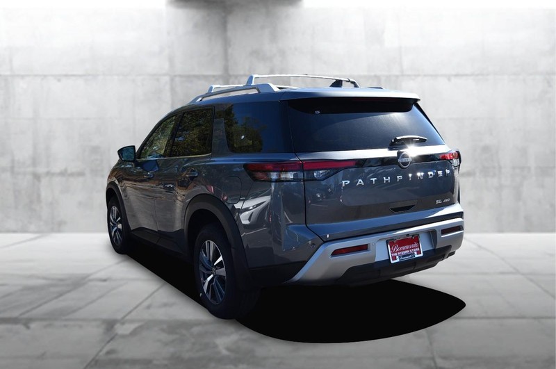 Nissan Pathfinder Vehicle Image 07