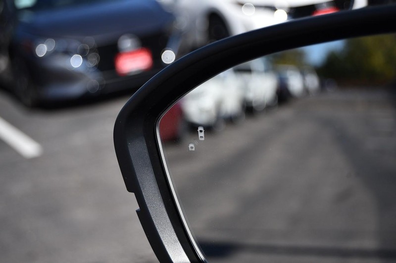 Nissan Pathfinder Vehicle Image 10