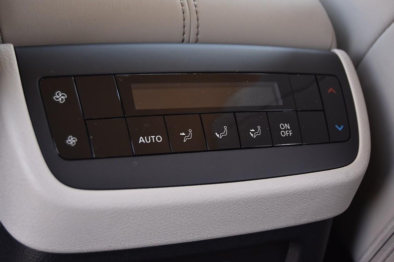 Nissan Pathfinder Vehicle Image 25