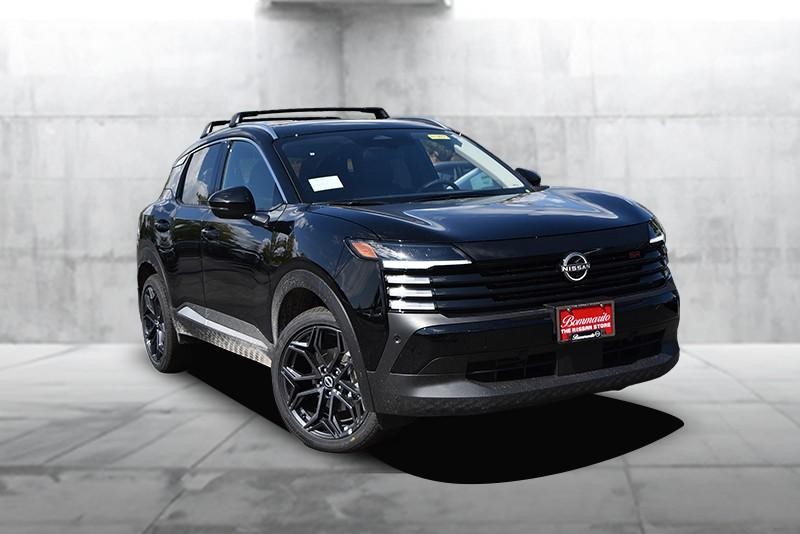 Nissan Kicks Vehicle Image 02