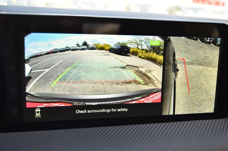 Nissan Kicks Vehicle Image 14