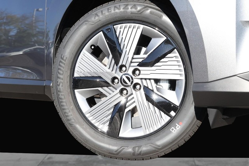 Nissan Murano Vehicle Image 03