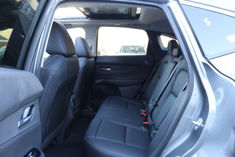 Nissan Murano Vehicle Image 19