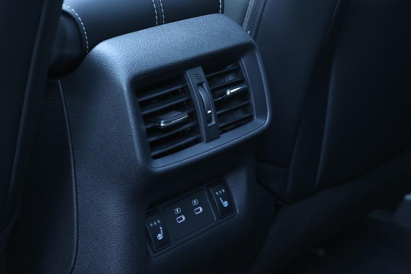 Nissan Murano Vehicle Image 20