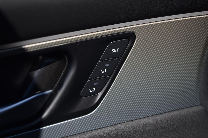 Nissan Murano Vehicle Image 10