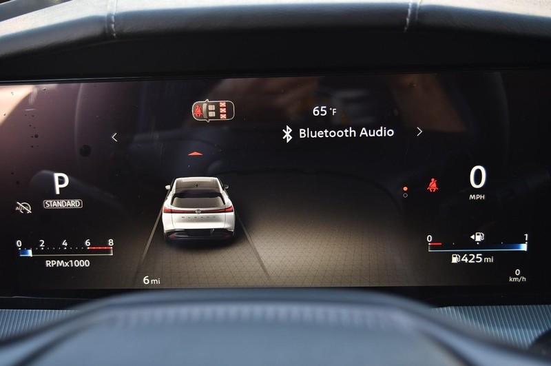 Nissan Murano Vehicle Image 13