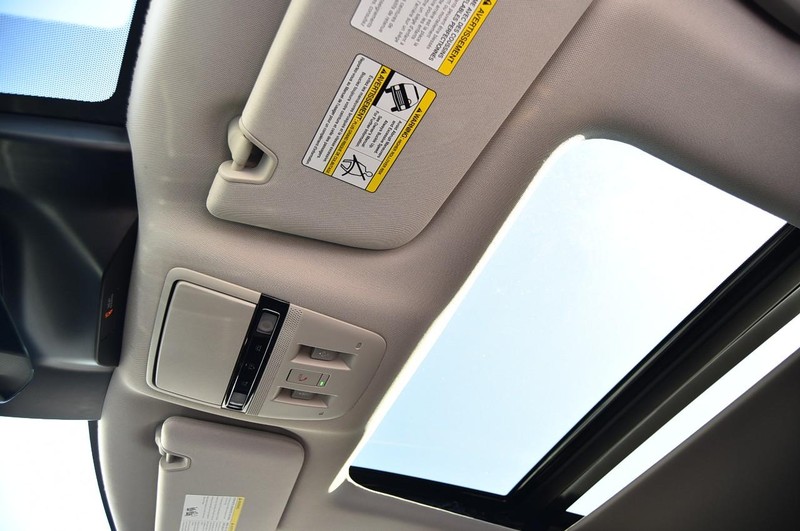 Nissan Murano Vehicle Image 24