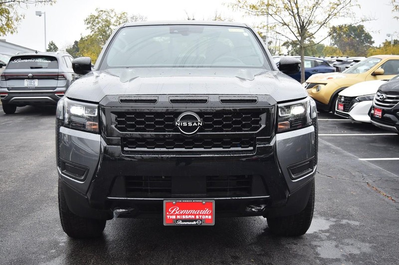 Nissan Frontier Vehicle Image 04