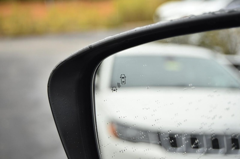 Nissan Frontier Vehicle Image 11